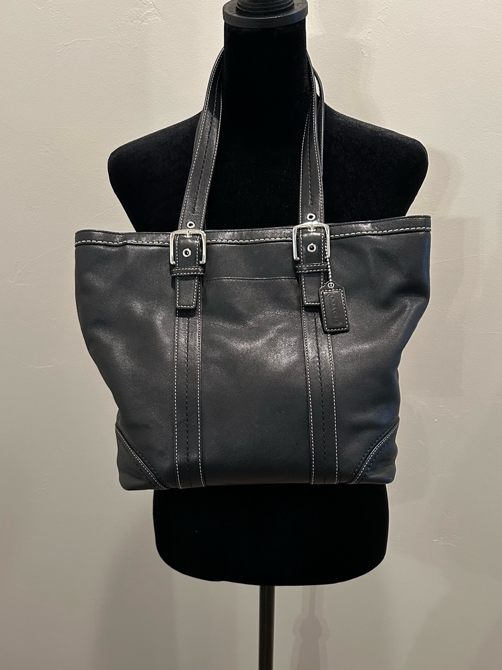 Coach Classic Black Hampton Tote, Style 6491